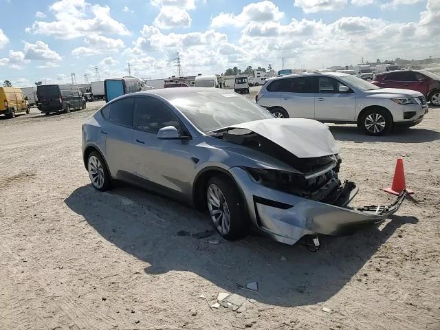 2026 Tesla Model Y VIN: 7SAYGDEE0TA383390 Lot: 84820235