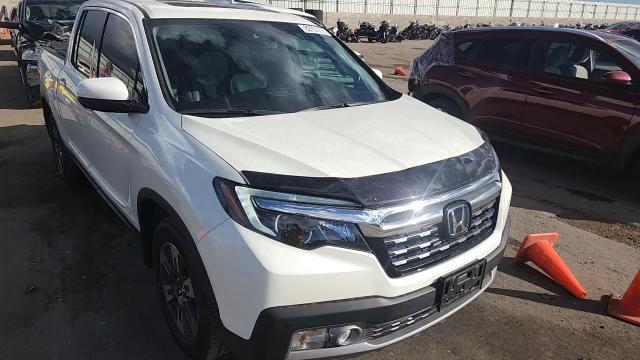 2017 Honda Ridgeline Rtl VIN: 5FPYK3F79HB037913 Lot: 82707275