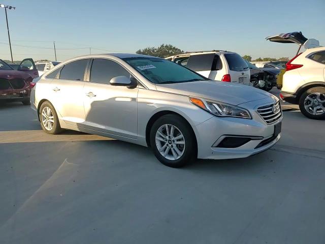 2017 Hyundai Sonata Se VIN: 5NPE24AF9HH536048 Lot: 82222435