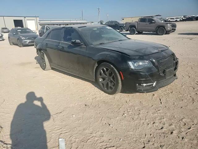 2023 Chrysler 300 Touring L VIN: 2C3CCADG7PH548833 Lot: 81984475