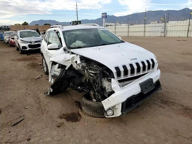 2016 Jeep Cherokee Latitude VIN: 1C4PJLCB3GW165008 Lot: 89551095