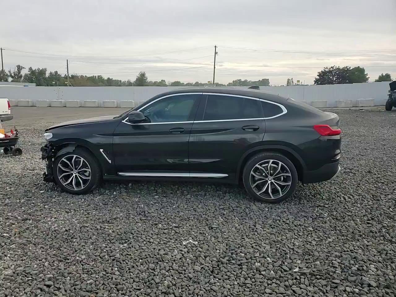 Фото: 5UX2V1C02M9G81356