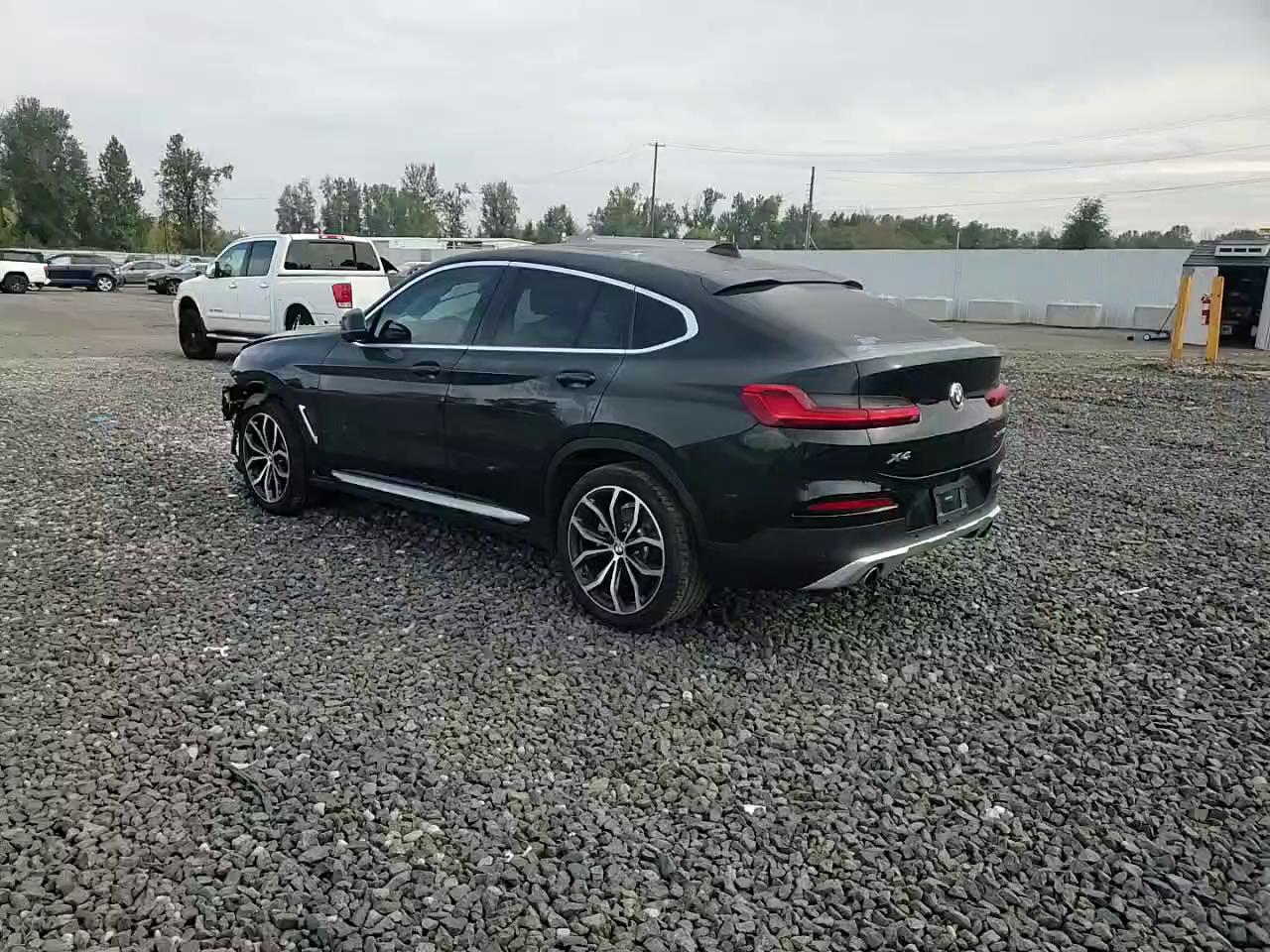 Фото: 5UX2V1C02M9G81356