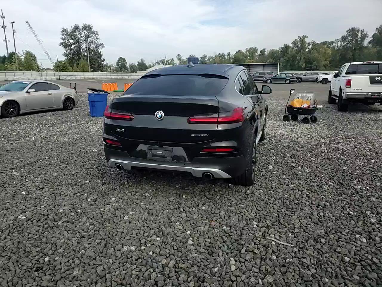 Фото: 5UX2V1C02M9G81356