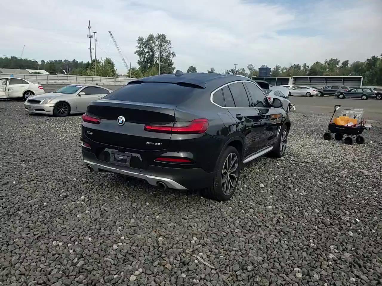 Фото: 5UX2V1C02M9G81356