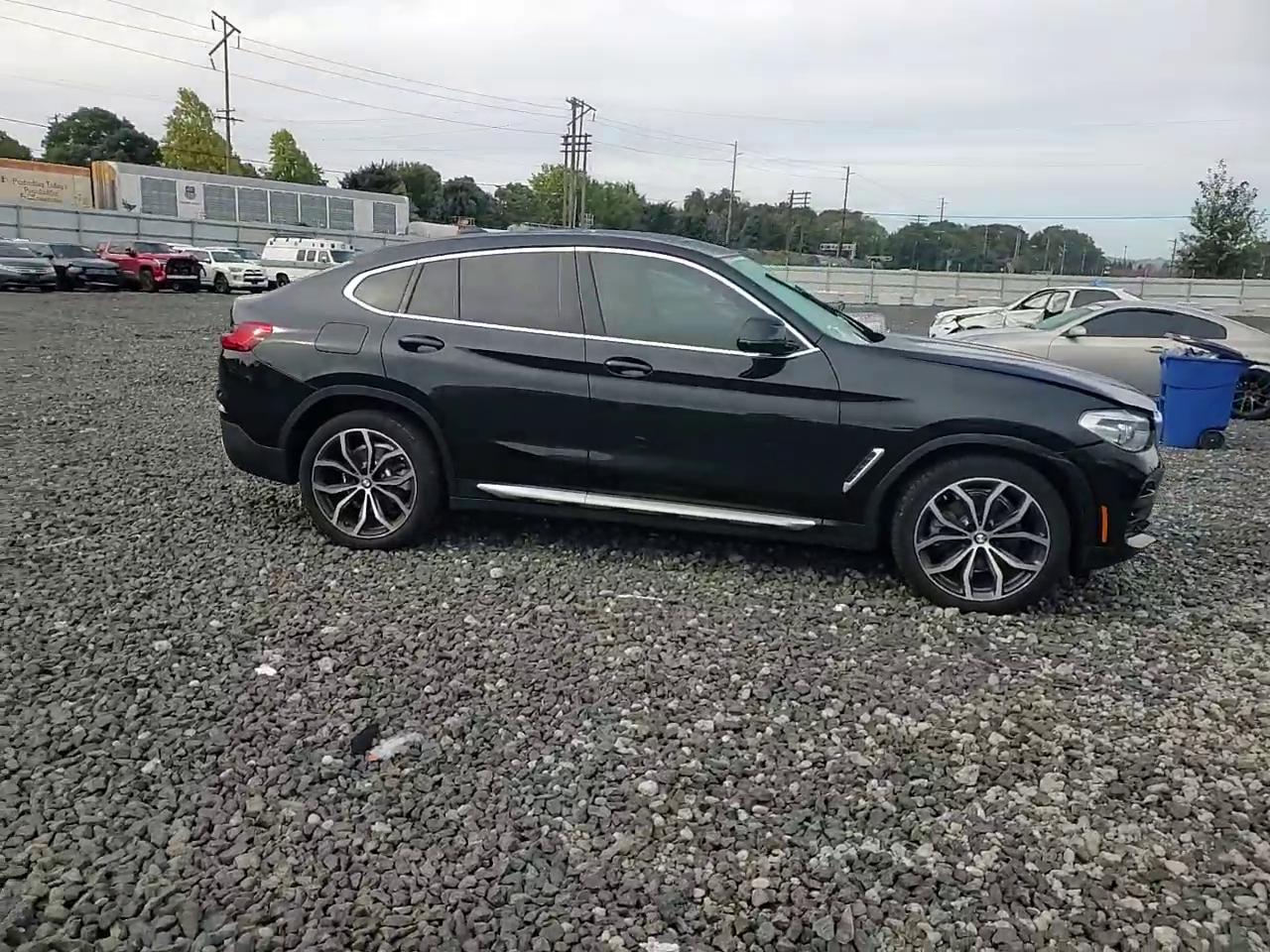 Фото: 5UX2V1C02M9G81356