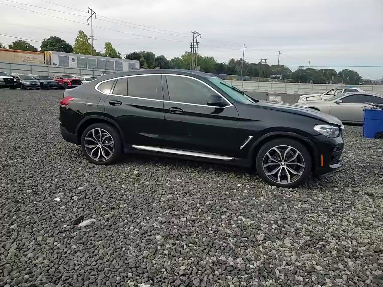 Фото: 5UX2V1C02M9G81356