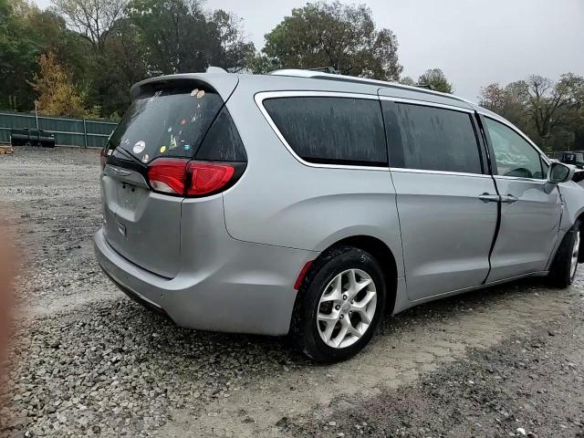 2020 Chrysler Pacifica Touring L VIN: 2C4RC1BG1LR109608 Lot: 82746295
