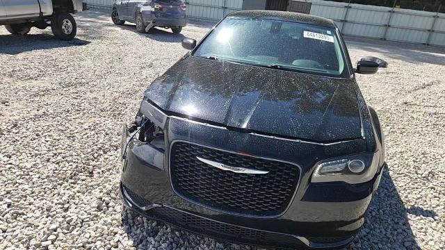 2018 Chrysler 300 Touring VIN: 2C3CCAAG7JH283424 Lot: 84813395