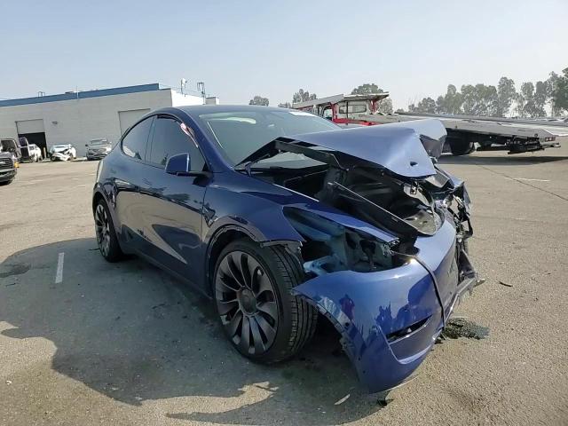 2022 Tesla Model Y VIN: 7SAYGDEF6NF537809 Lot: 90056955