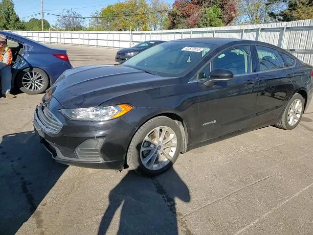 2019 Ford Fusion Se VIN: 3FA6P0LU0KR196857 Lot: 82573015
