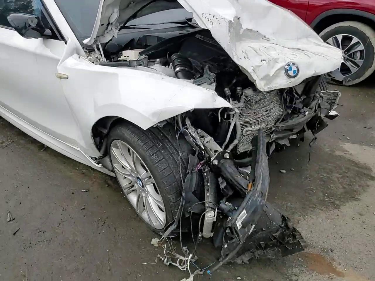 Фото: WBAUC9C58DVM13861