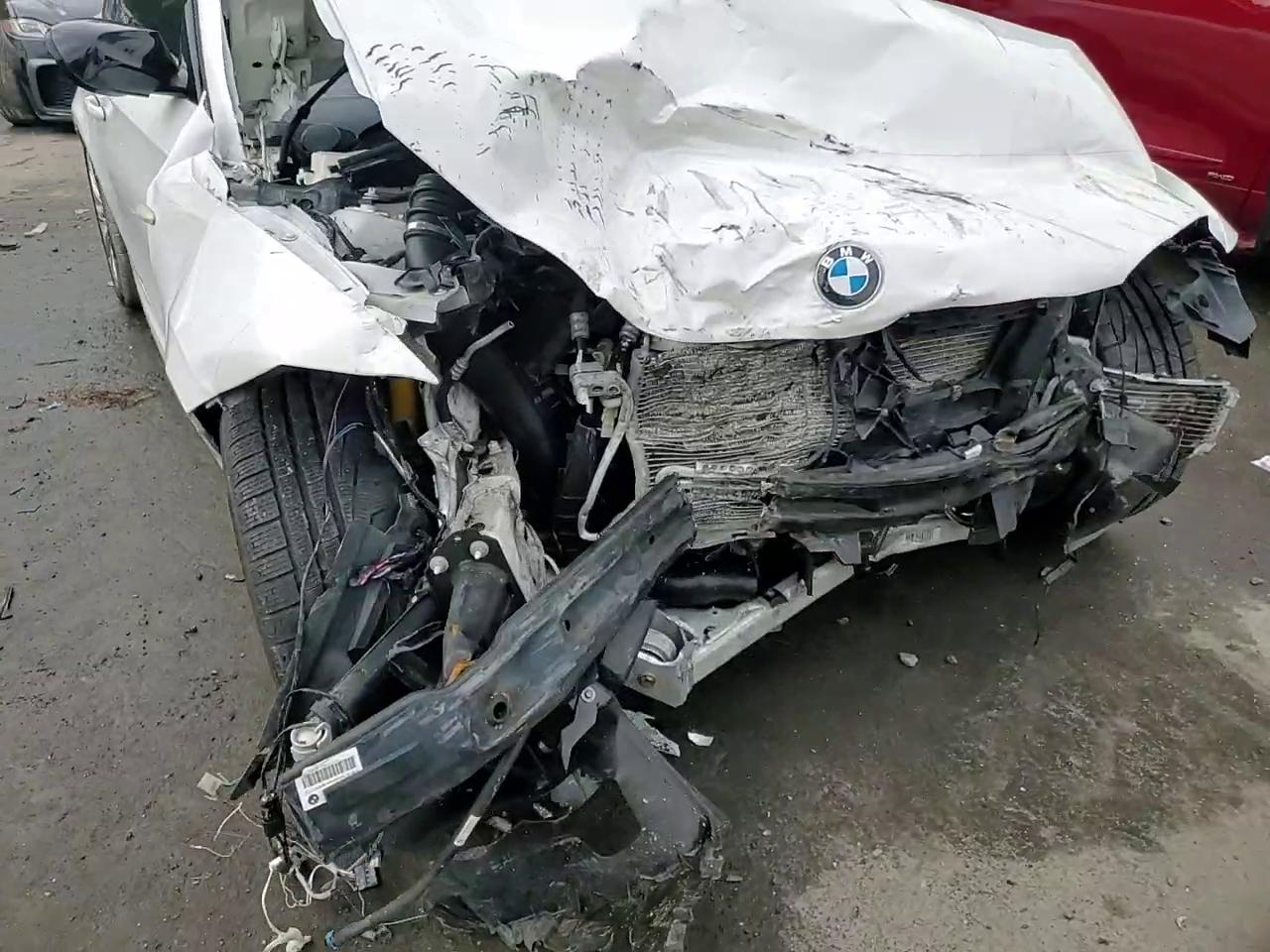 Фото: WBAUC9C58DVM13861