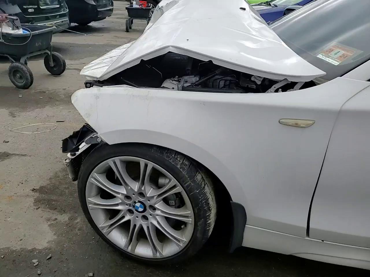 Фото: WBAUC9C58DVM13861