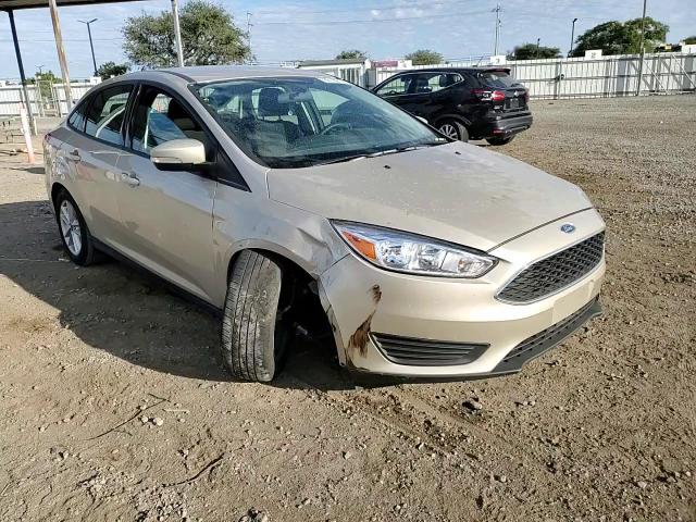 2017 Ford Focus Se VIN: 1FADP3F26HL218886 Lot: 86186125