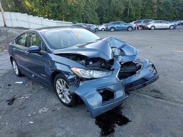 2019 Ford Fusion Se VIN: 3FA6P0LU9KR111210 Lot: 82005915