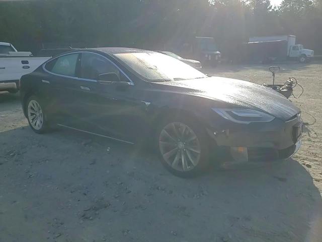 2017 Tesla Model S VIN: 5YJSA1E19HF201163 Lot: 84812655