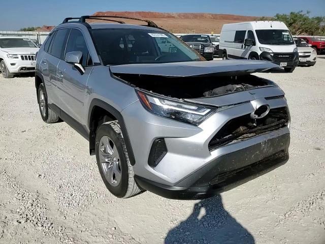 2022 Toyota Rav4 Xle VIN: 2T3W1RFV3NC206951 Lot: 82331565