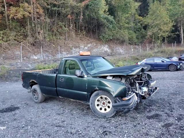 2007 Chevrolet Silverado C1500 Classic VIN: 1GCEC14V07E100590 Lot: 82278885