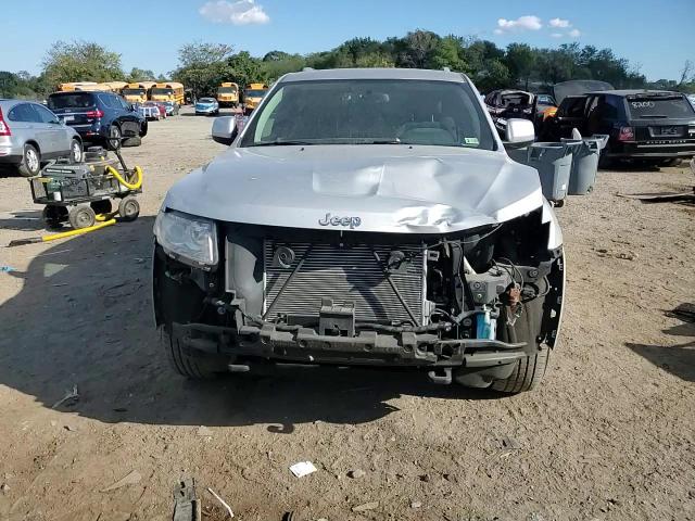 2011 Jeep Grand Cherokee Laredo VIN: 1J4RR4GG8BC555751 Lot: 82200015