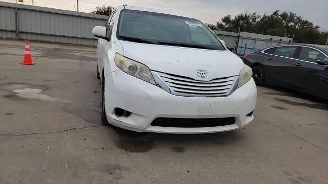 2013 Toyota Sienna Le VIN: 5TDKK3DC7DS352245 Lot: 82696675