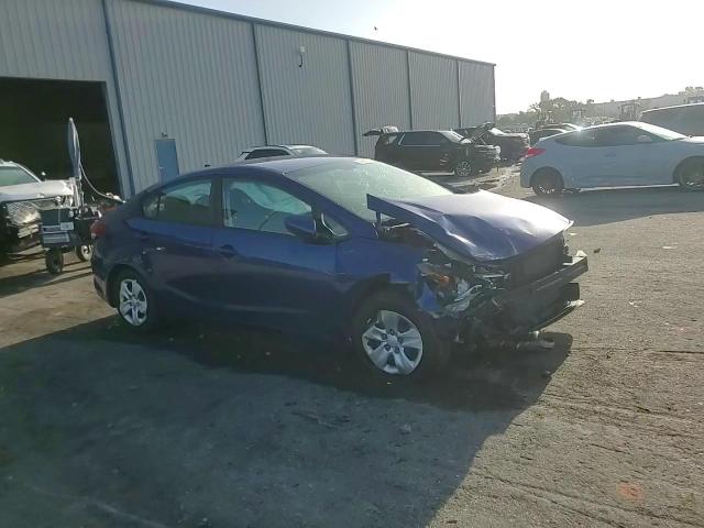 2017 Kia Forte Lx VIN: 3KPFK4A79HE025649 Lot: 84900575