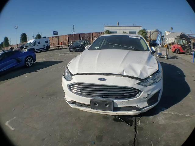2019 Ford Fusion Se VIN: 3FA6P0HD8KR251726 Lot: 90944135
