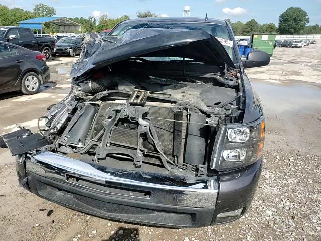 2011 Chevrolet Silverado C1500 Lt VIN: 3GCPCSE09BG190647 Lot: 82324295