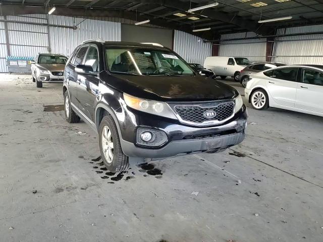 2011 Kia Sorento Base VIN: 5XYKT3A17BG087627 Lot: 86127195