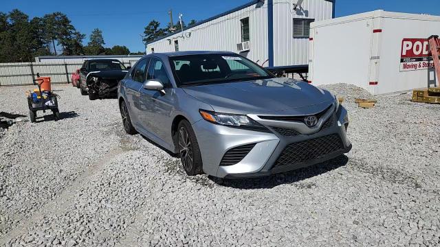 2018 Toyota Camry L VIN: 4T1B11HK5JU139810 Lot: 84542995
