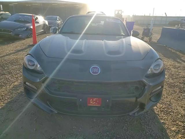 2018 Fiat 124 Spider Classica VIN: JC1NFAEK7J0133910 Lot: 85278085