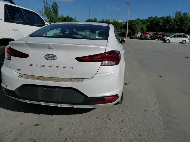 2019 Hyundai Elantra Se VIN: 5NPD74LF9KH487838 Lot: 82530195
