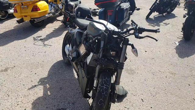 2025 Ducati Streetfighter V2 VIN: ZDMFAKYW9SB009027 Lot: 89921955