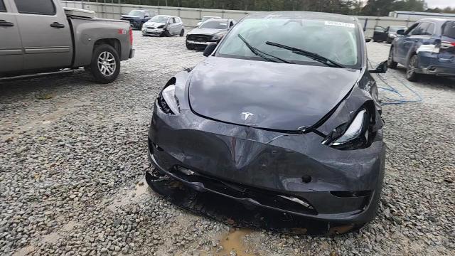 2024 Tesla Model Y VIN: 7SAYGDEE4RA316512 Lot: 90365135