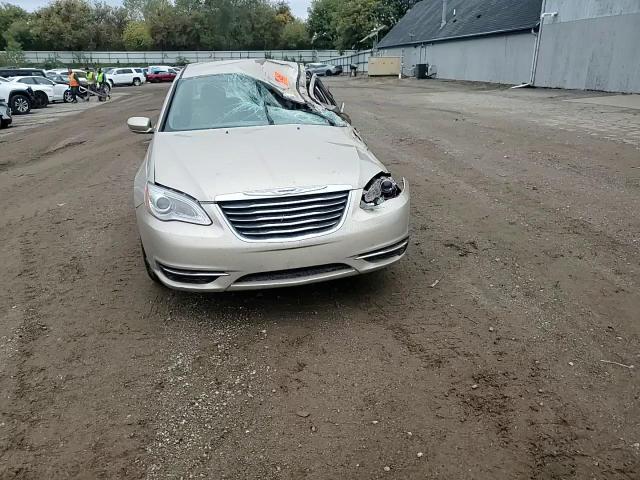 2013 Chrysler 200 Touring VIN: 1C3CCBBB3DN571560 Lot: 85643995