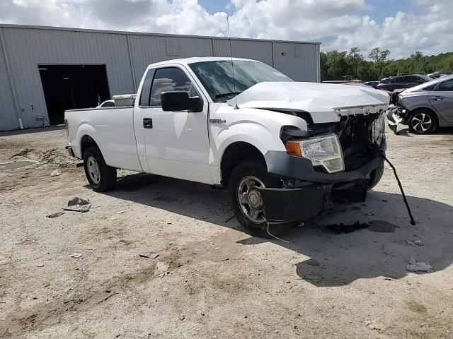 2014 Ford F150 VIN: 1FTMF1CM1EKF39582 Lot: 82317945