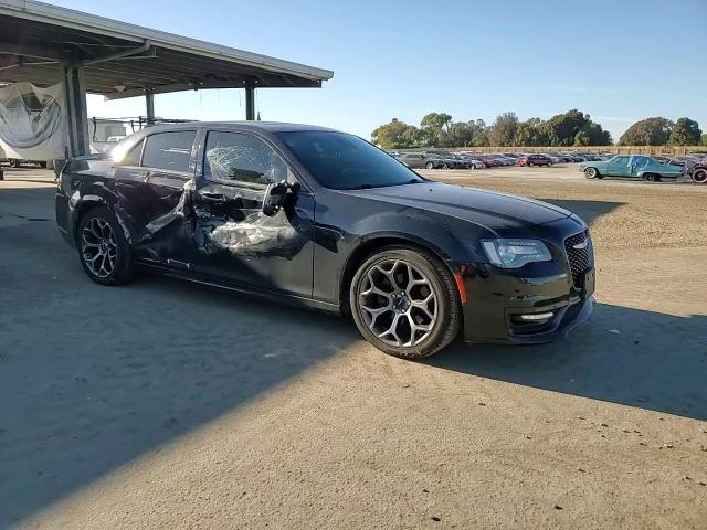 2018 Chrysler 300 S VIN: 2C3CCABT4JH274806 Lot: 82744835