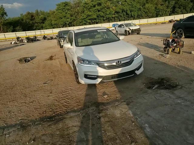 2016 Honda Accord Exl VIN: 1HGCR3F85GA013690 Lot: 84632545