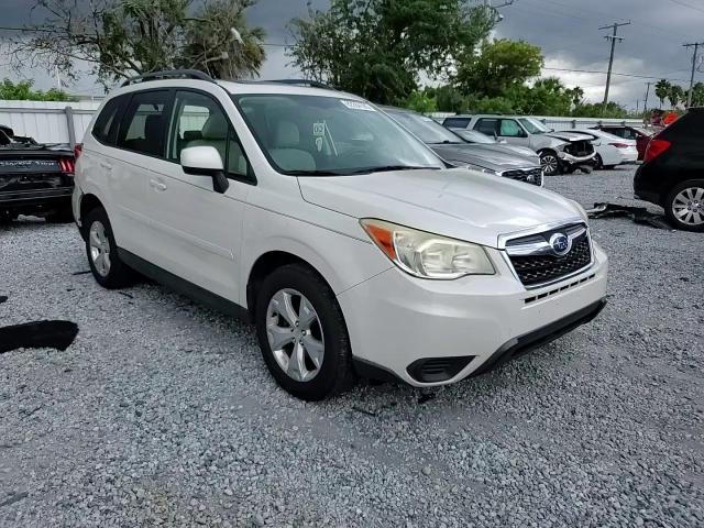 2014 Subaru Forester 2.5I Premium VIN: JF2SJAEC2EH553841 Lot: 82284105