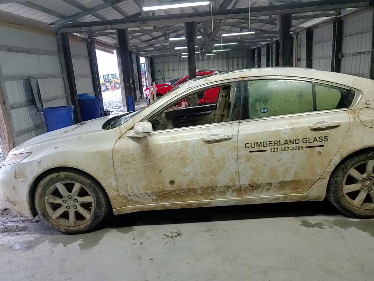 Фото: 19UUA8F25CA034036