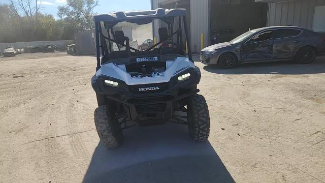 2016 Honda Sxs1000 M5 VIN: 1HFVE0427G4003277 Lot: 85339885