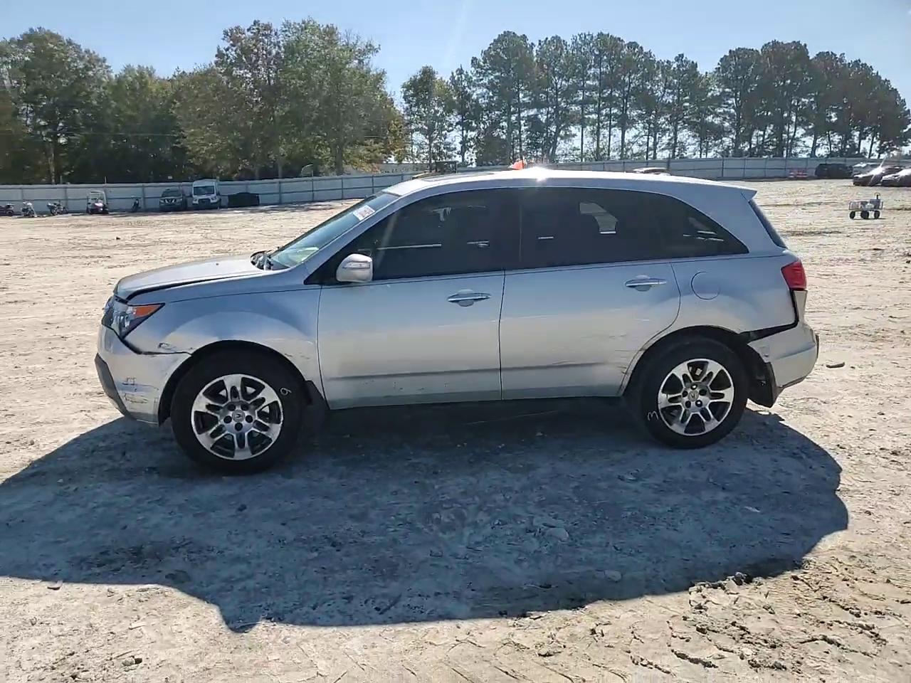 Фото: 2HNYD282X9H526177