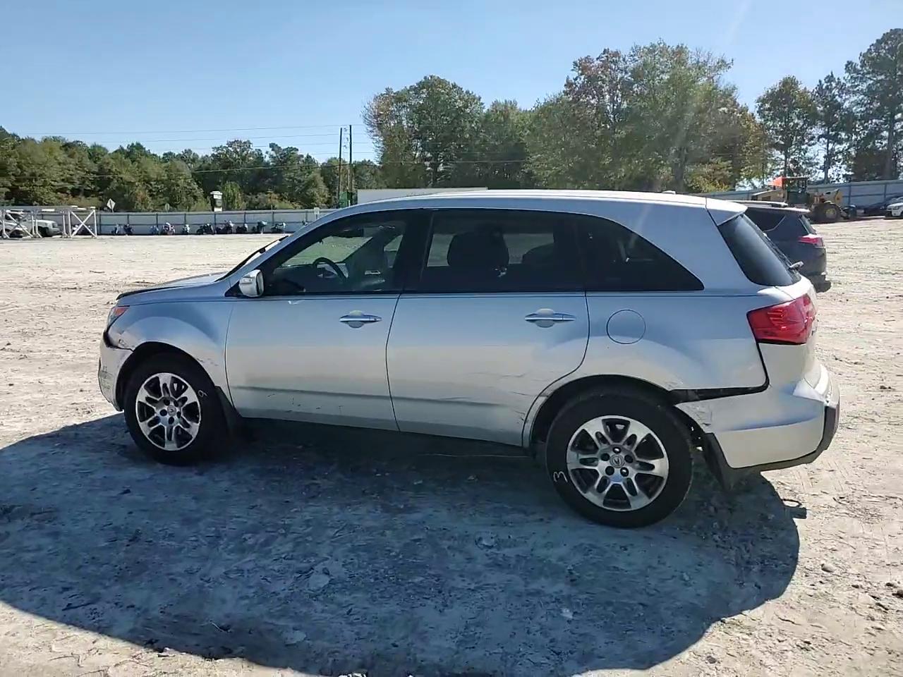 Фото: 2HNYD282X9H526177