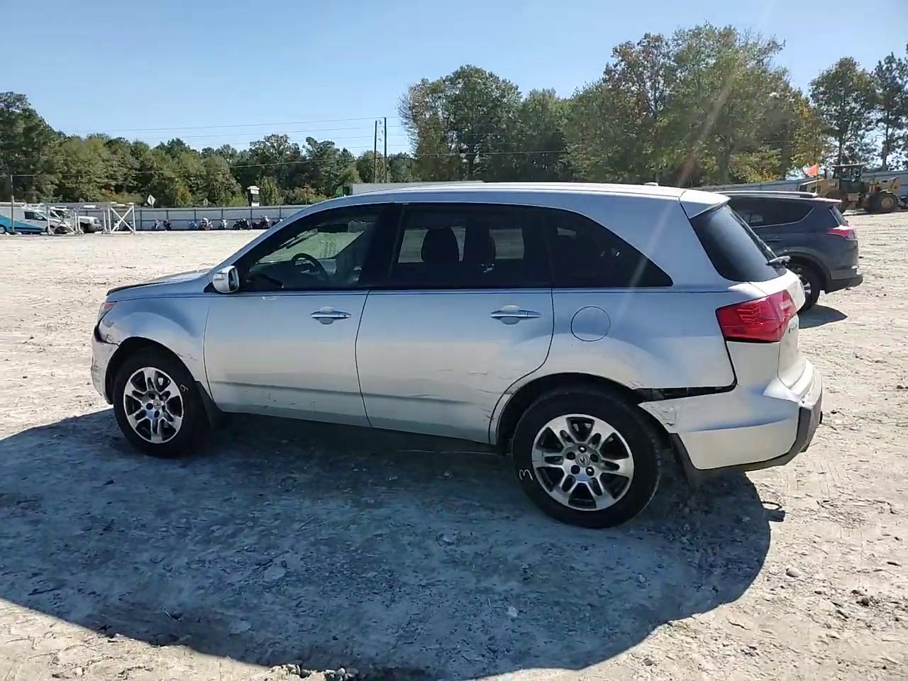 Фото: 2HNYD282X9H526177