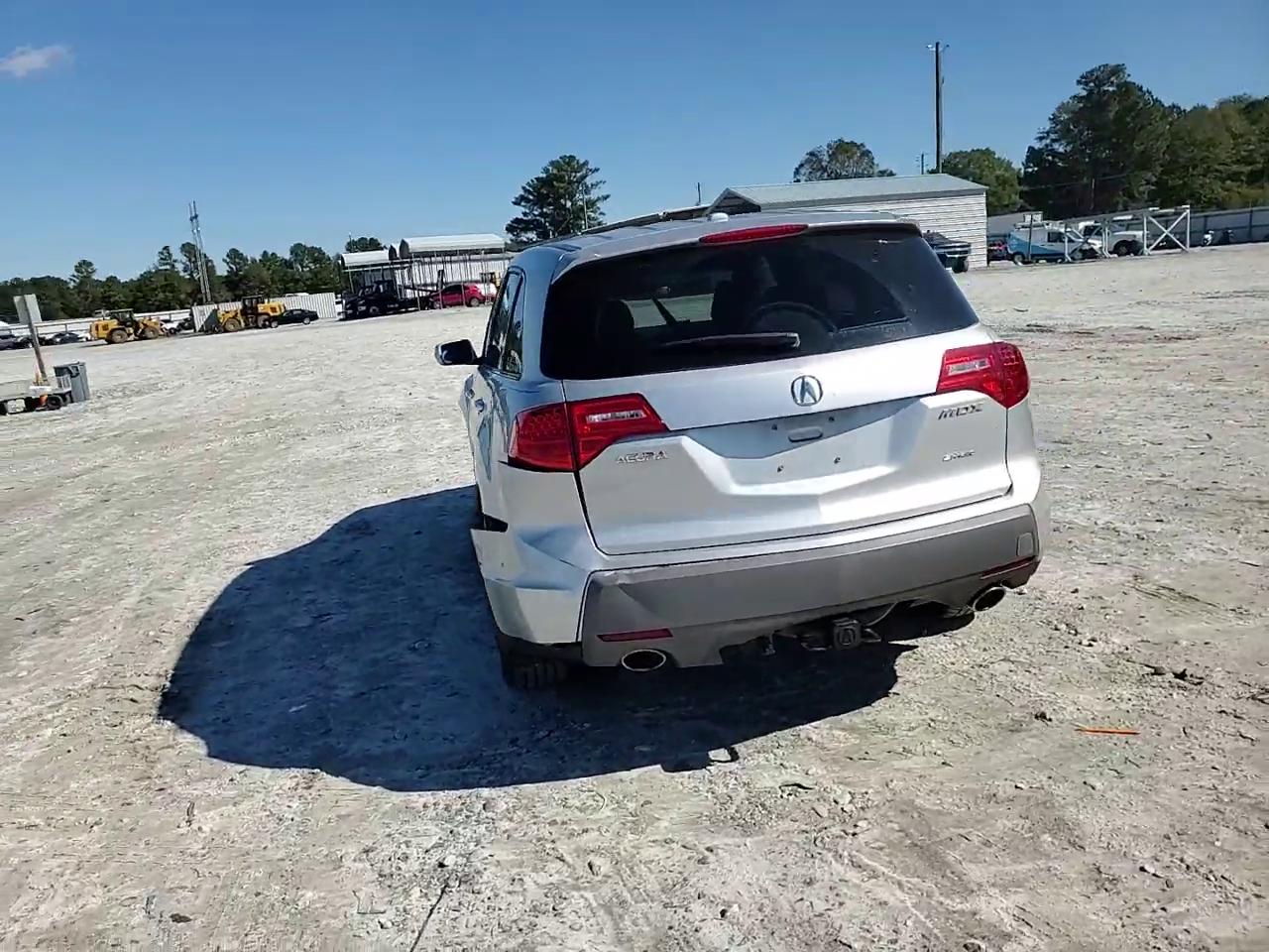 Фото: 2HNYD282X9H526177