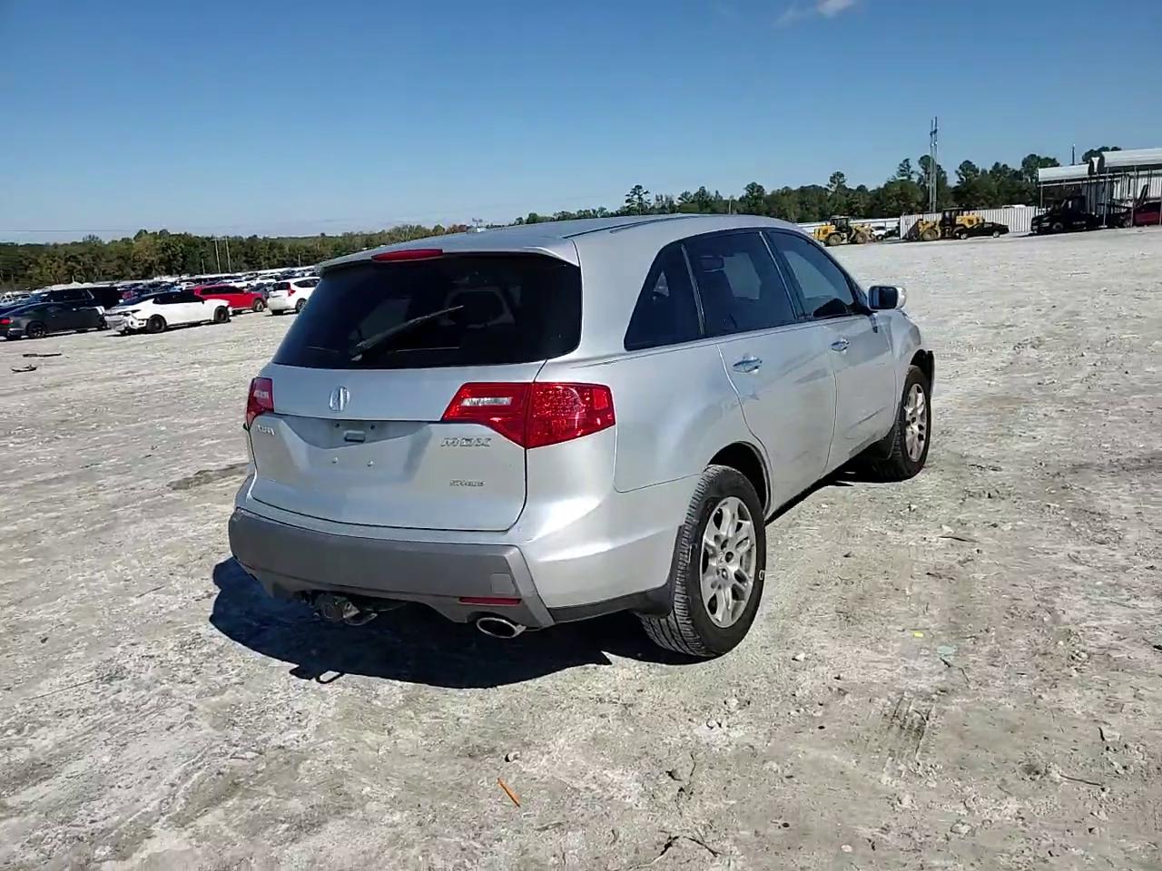 Фото: 2HNYD282X9H526177