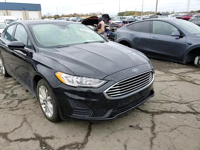 2020 Ford Fusion Se VIN: 3FA6P0LU7LR235882 Lot: 82697535