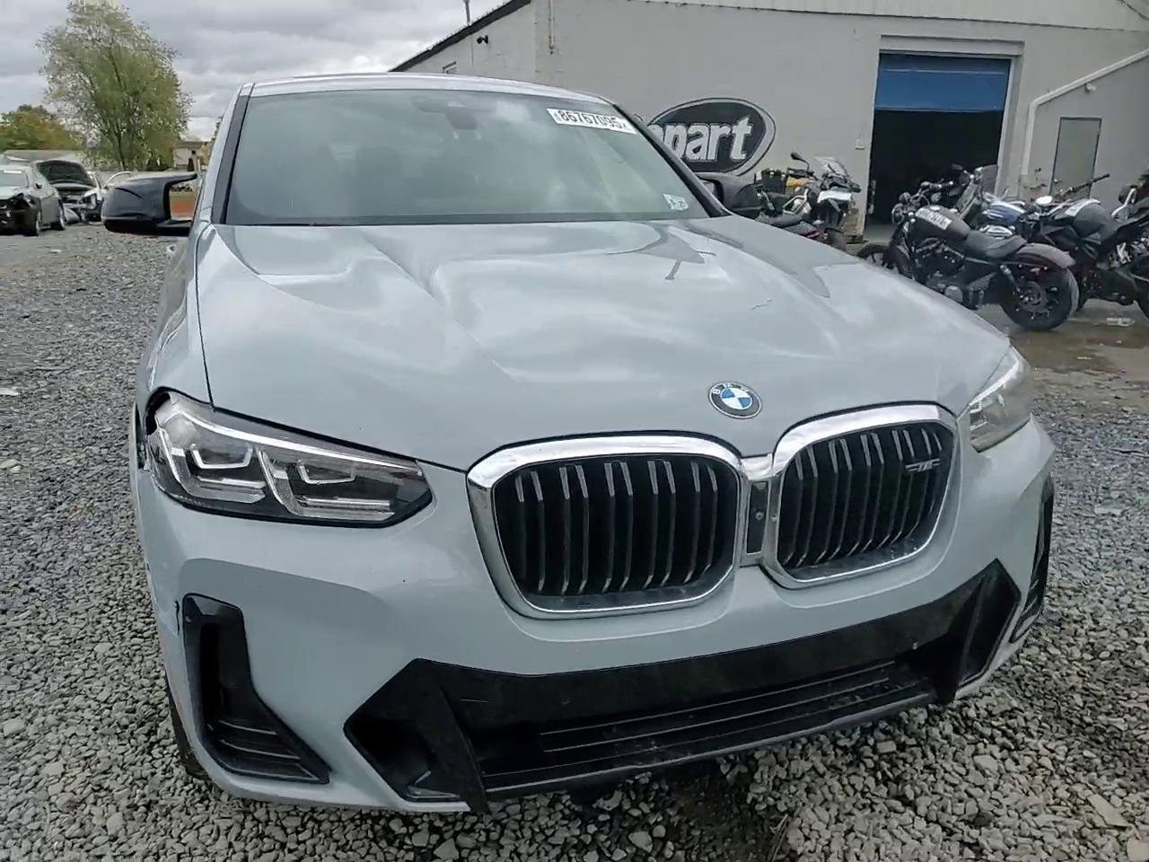 Фото: 5UX43DT0XN9L49924