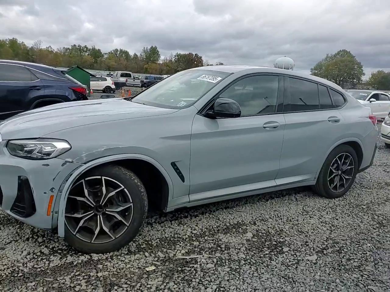 Фото: 5UX43DT0XN9L49924