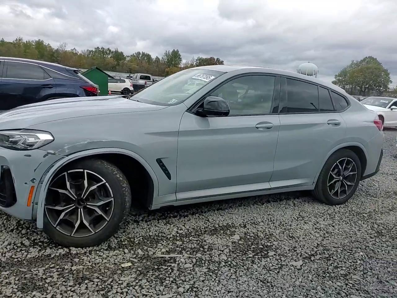 Фото: 5UX43DT0XN9L49924